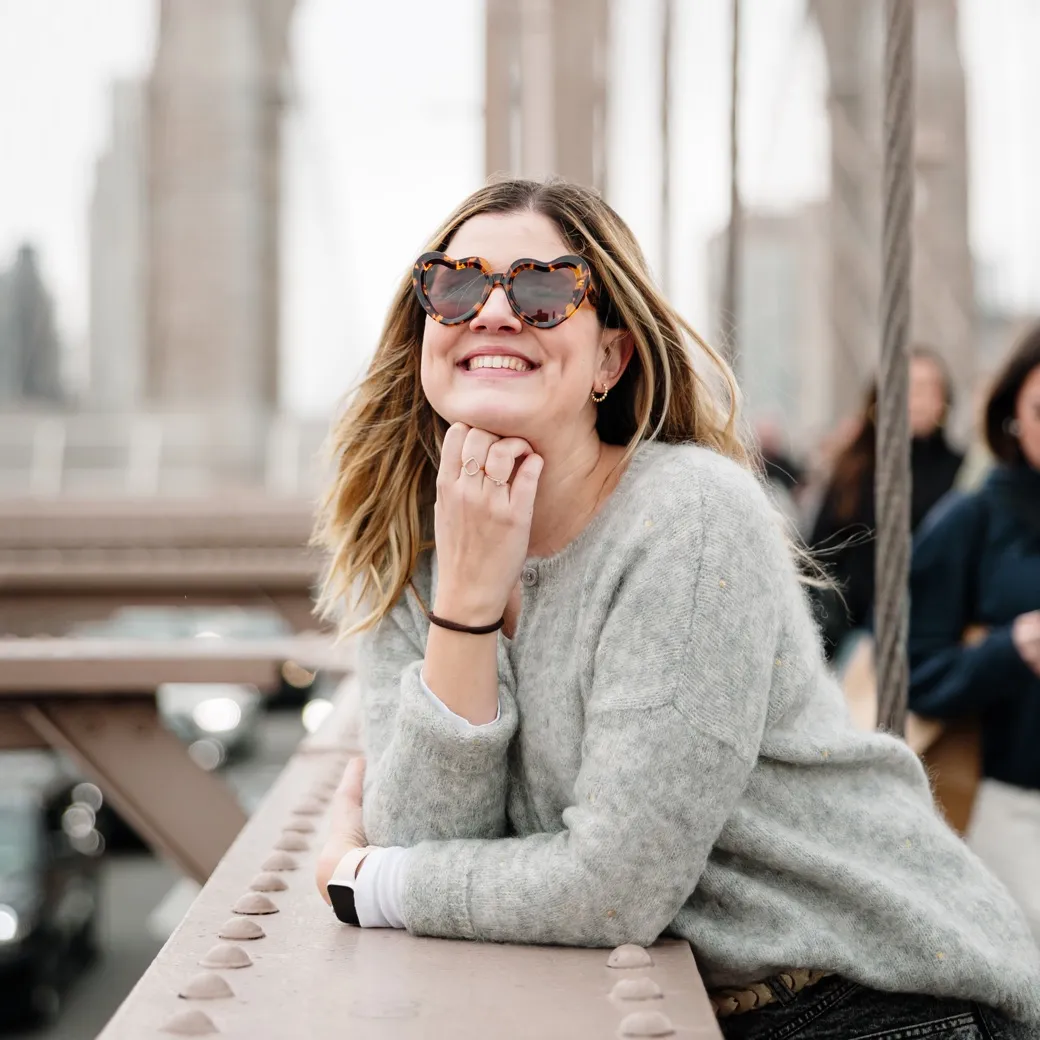 Portrait de l'ambassadrice leblogdeneroli sur le pont de Brooklyn