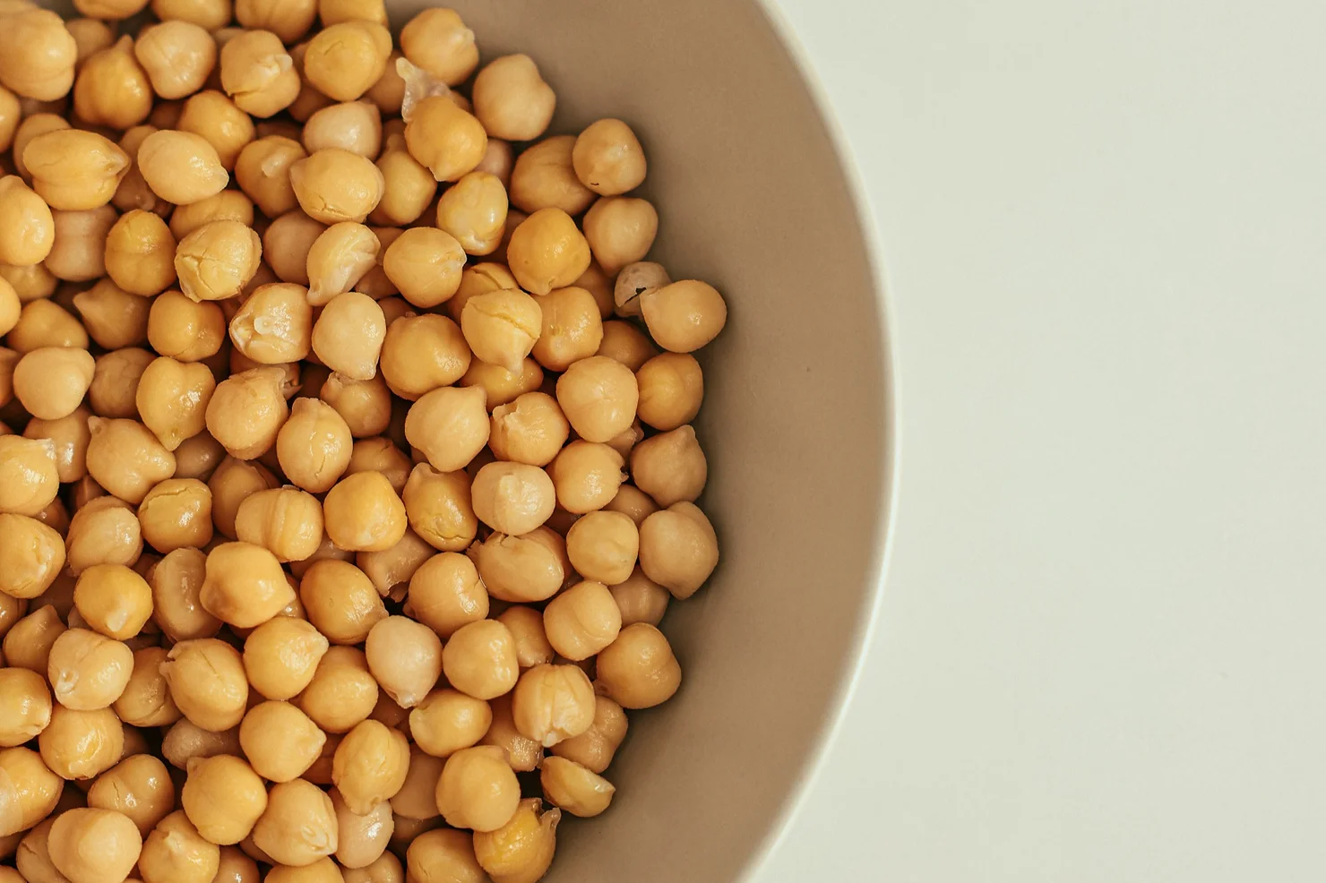 Déficience en Vitamine B9 : quels en sont les signes ? Les causes ? Comment la prévenir ?